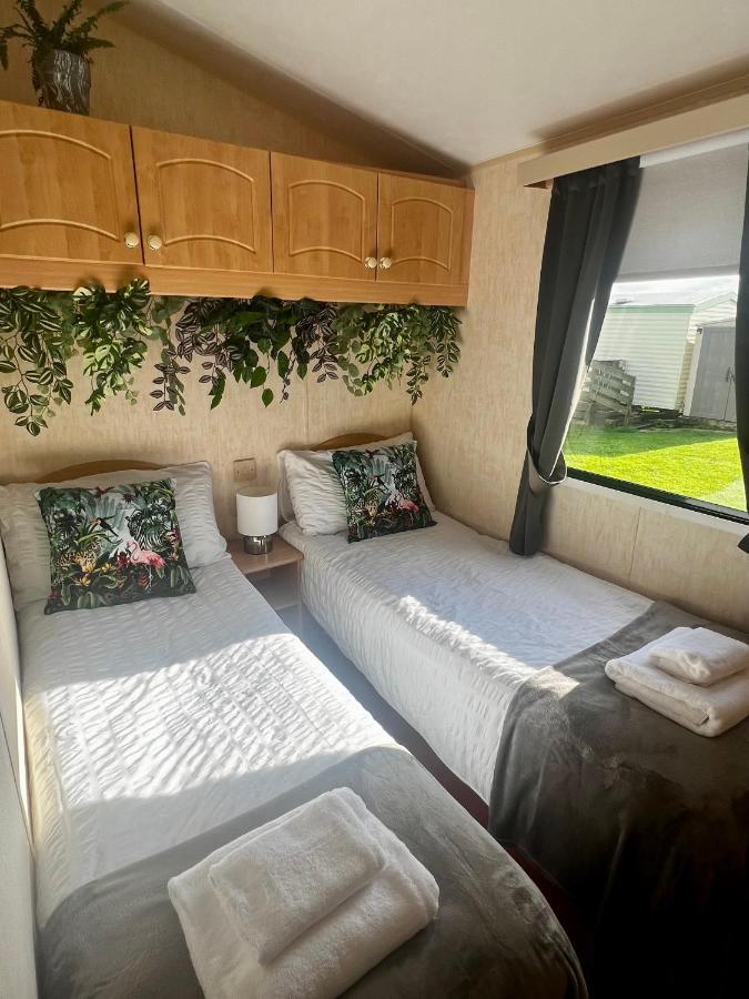 Jungle House No.26 At Three Lochs Holiday Park Ньютон Стюарт Экстерьер фото
